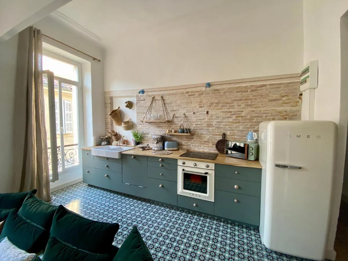Appartement Haussmannien Rue Pietonne Opera Marseille